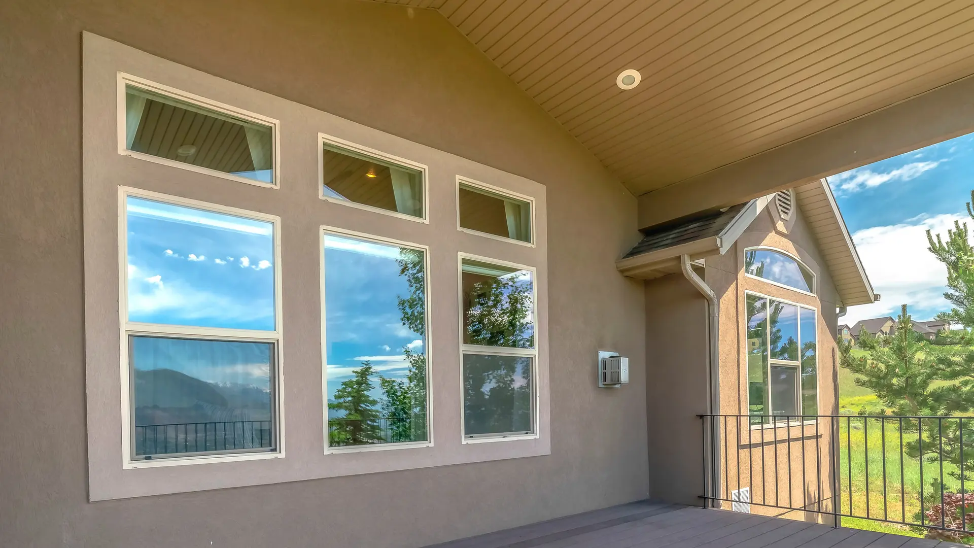 Window Retrofit vs Full Replacement: Which Is Right for Your Home? main image